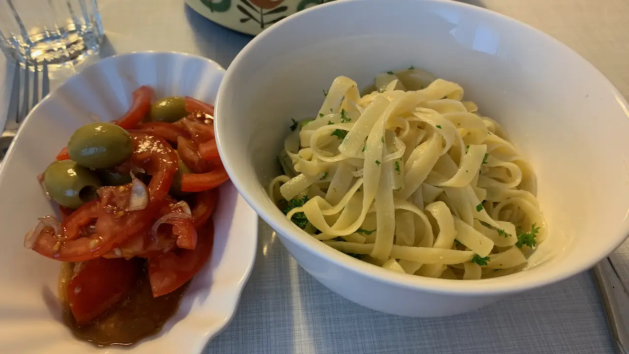 Pasta mit Zwiebeln und Käse - wegschlabbern!